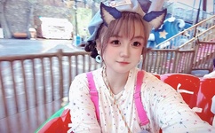 美少年高潮H跪趴扩张调教喷水